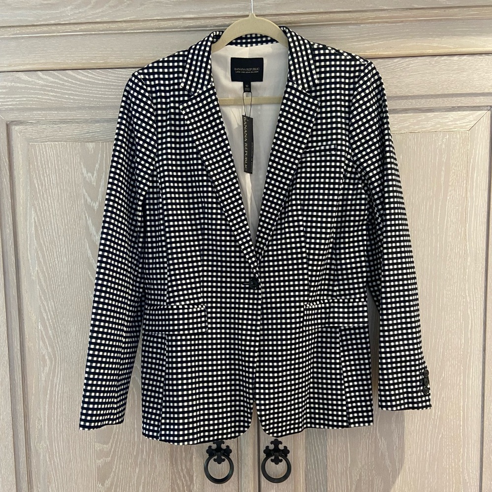 NWT Banana Republic B&W single-button blazer - 12